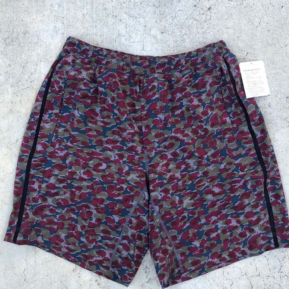 NWT Lululemon Men's Pace Breaker Short L